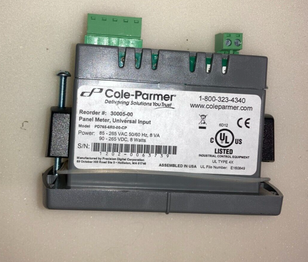 NEW Cole-Parmer 30005-00 Universal Input Panel Meter, 0.56"/85-265VAC