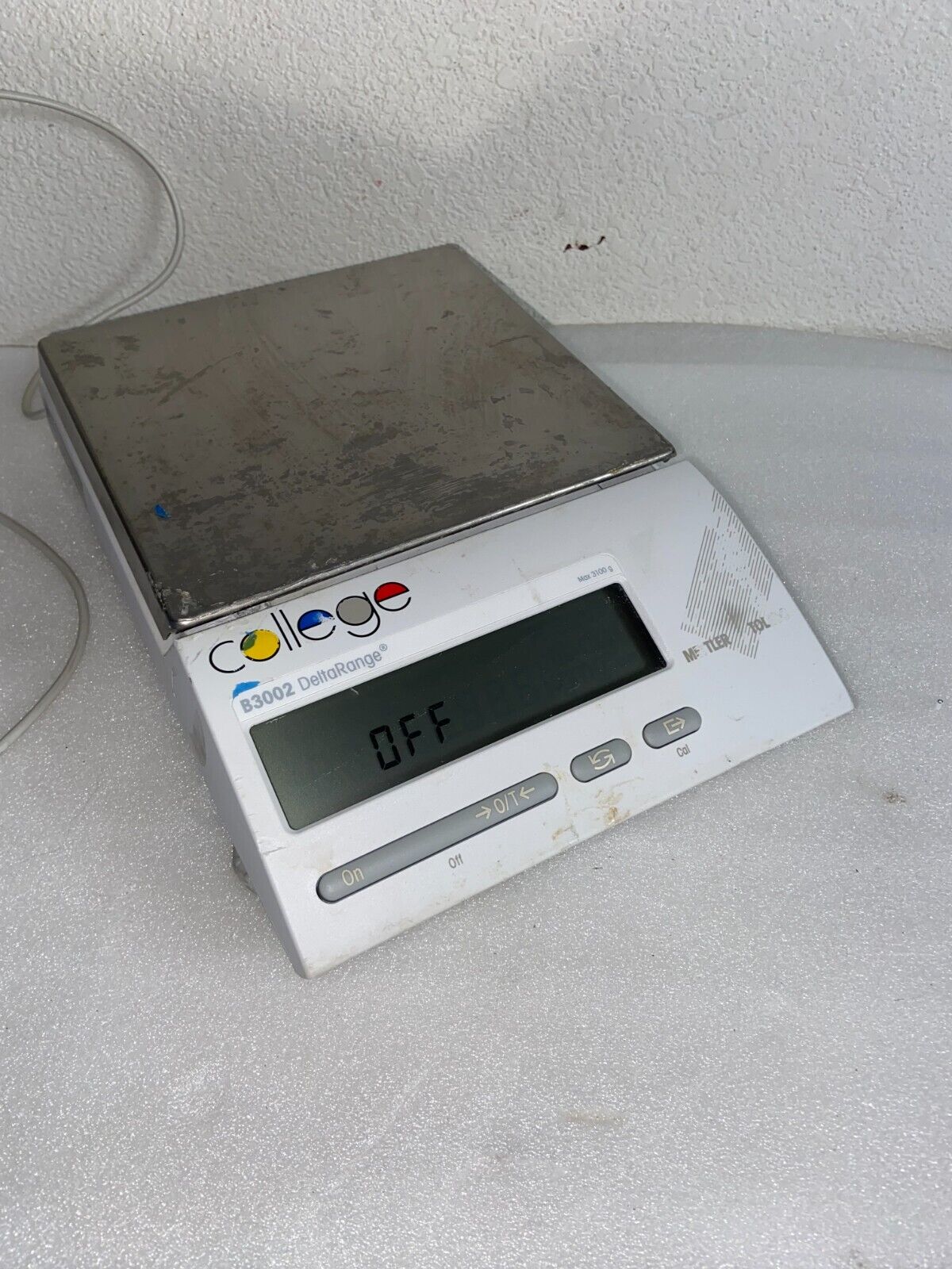 Mettler Toledo B3002DR College DeltaRange Scale 3100g Max with Power Supply