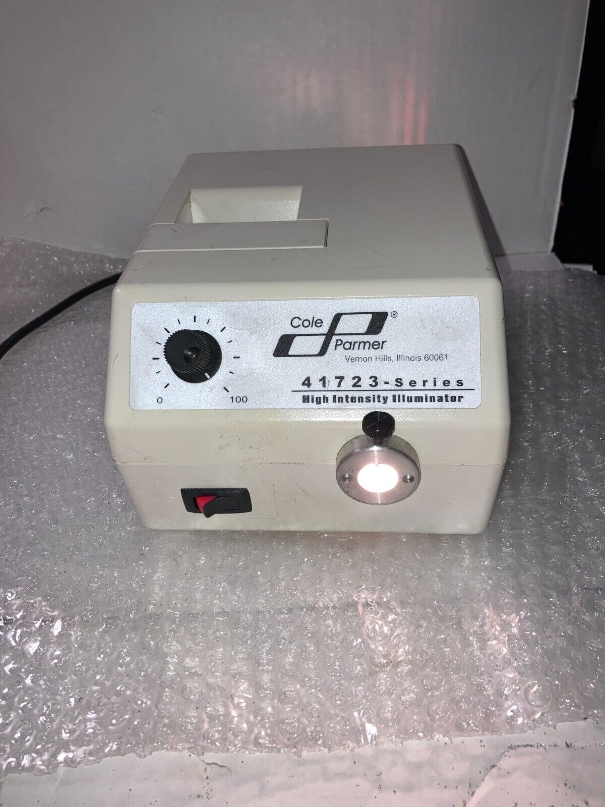 COLE PARMER HIGH INTENSITY ILLUMINATOR 41723 SERIES MI-150CP - NEW LAMP