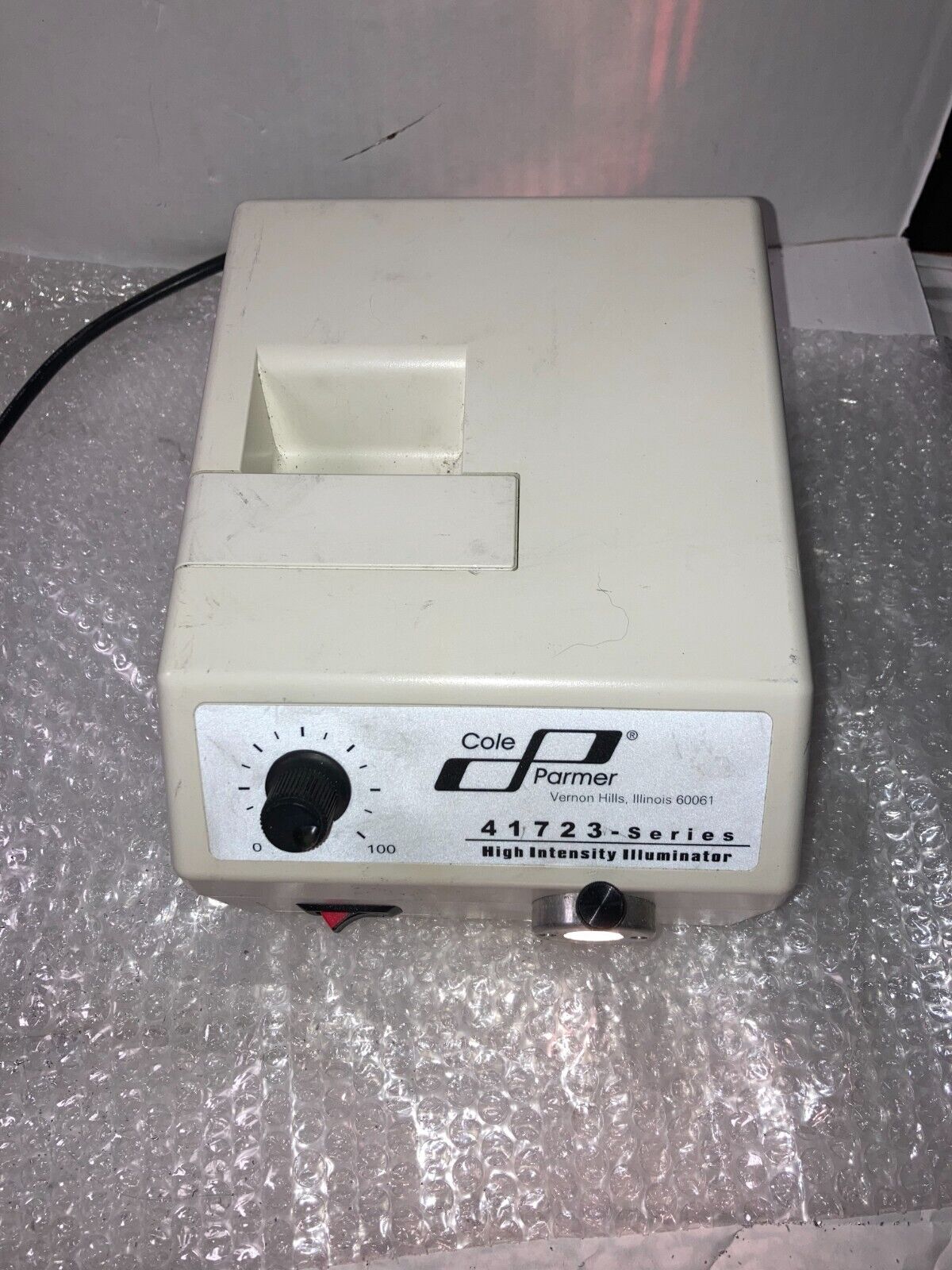 COLE PARMER HIGH INTENSITY ILLUMINATOR 41723 SERIES MI-150CP - NEW LAMP