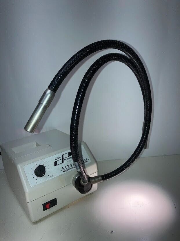 Cole-Parmer 41723 Series Fiber Optic Illuminator with Dual Gooseneck - NEW LAMP