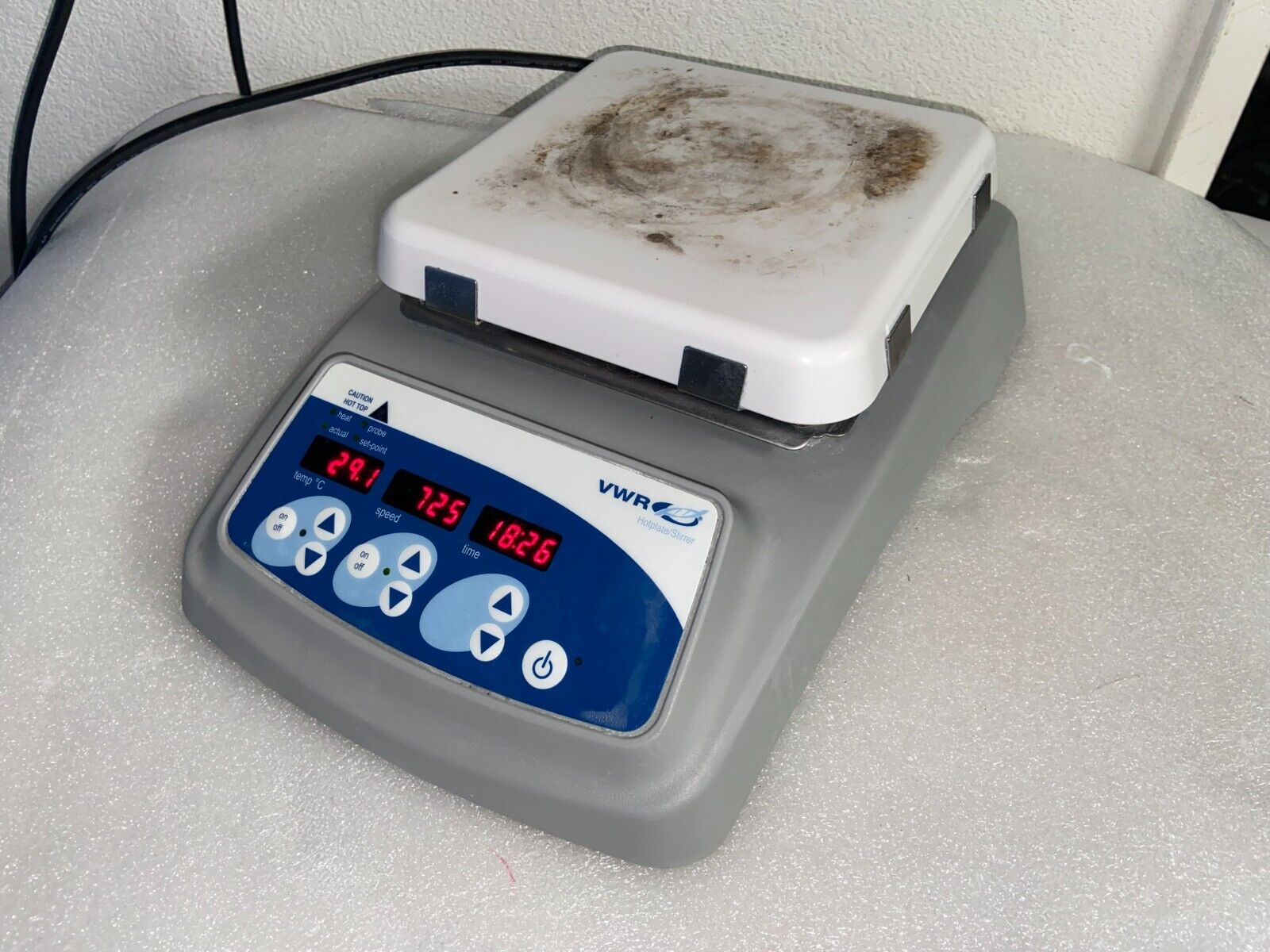 VWR Digital Display 7X7 Ceramic Top Magnetic Lab Stirrer with Timer 97042-714