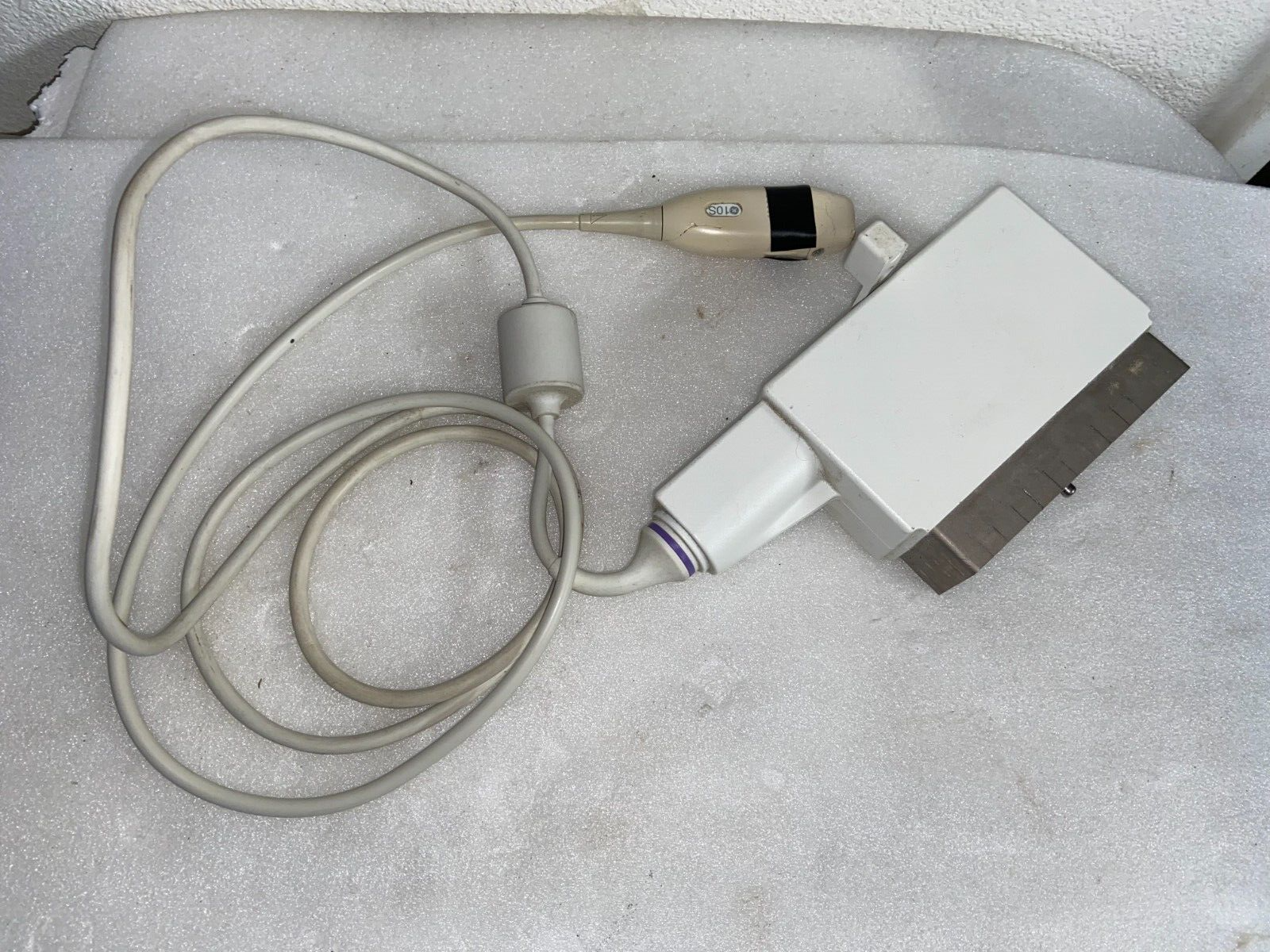 GE 10S Ultrasound Probe Frequency Range: 4.0-10.5 MHZ GE Logiq and Vivid