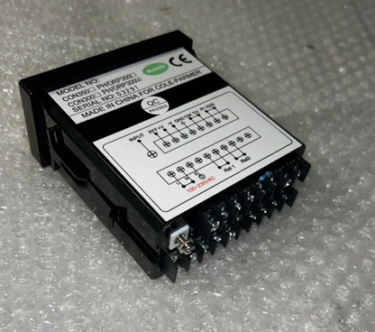 Cole-Parmer 300 pH/ORP/Temperature 1/8-DIN Controller UX-05802-12