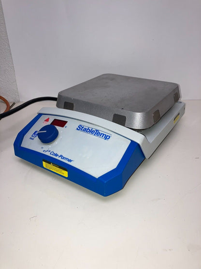 Cole Parmer 03405-20 StableTemp Digital Hot Plate with 7 x 7 Aluminum Top - 572F