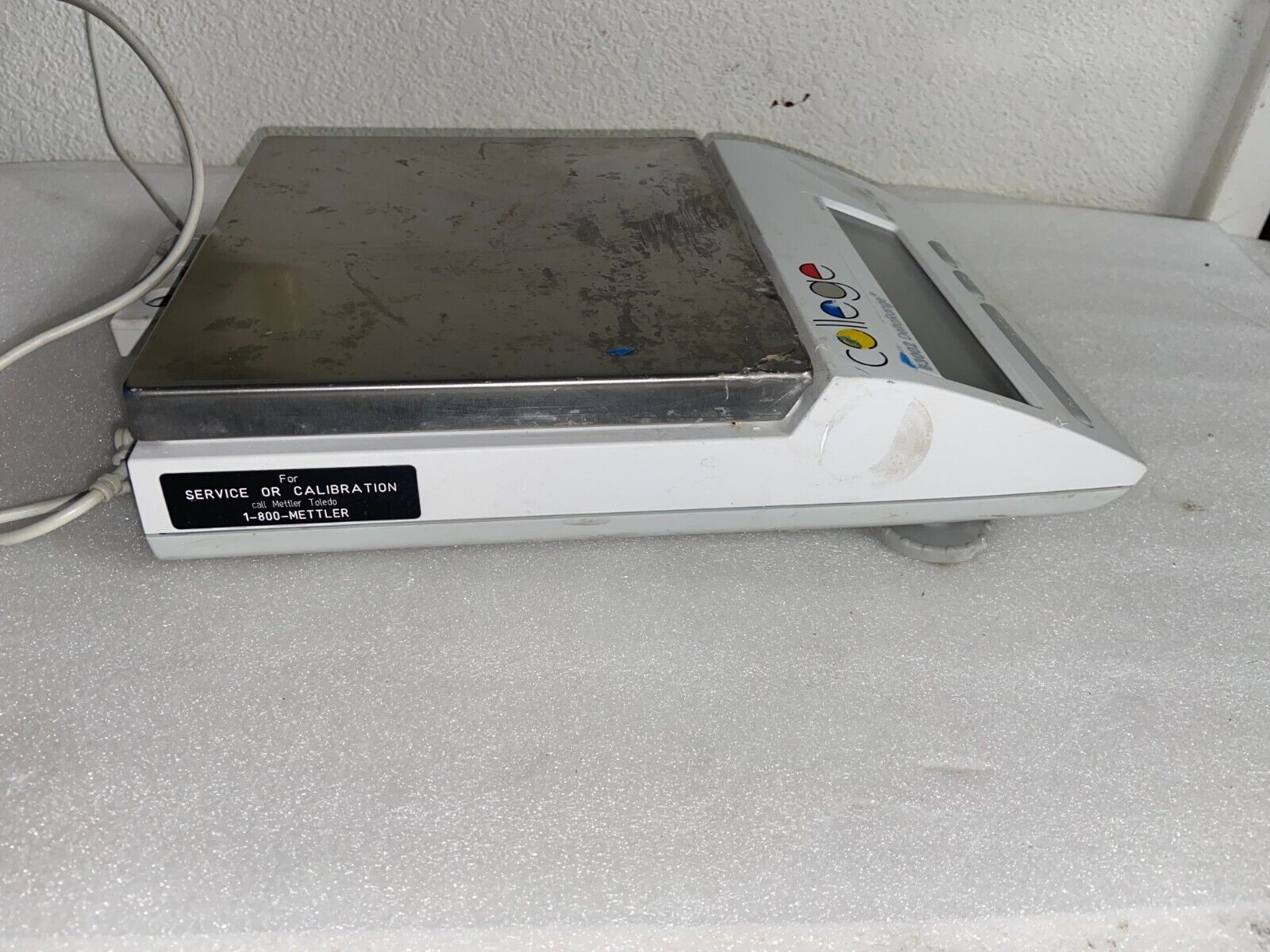 Mettler Toledo B3002DR College DeltaRange Scale 3100g Max with Power Supply