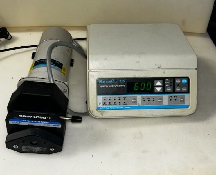 COLE PARMER 77300-80 MASTERFLEX L/S Digital Drive W/ 77300-40 Pump Drive & Head