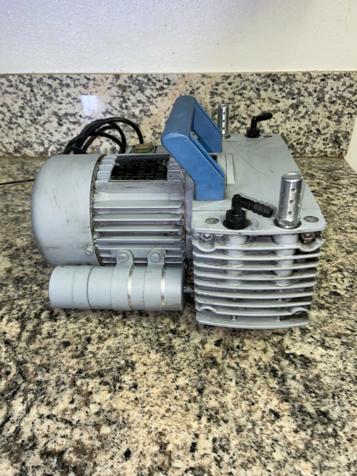 Vacuubrand ME 4S - Diaphragm Vacuum Pump 80 mbar