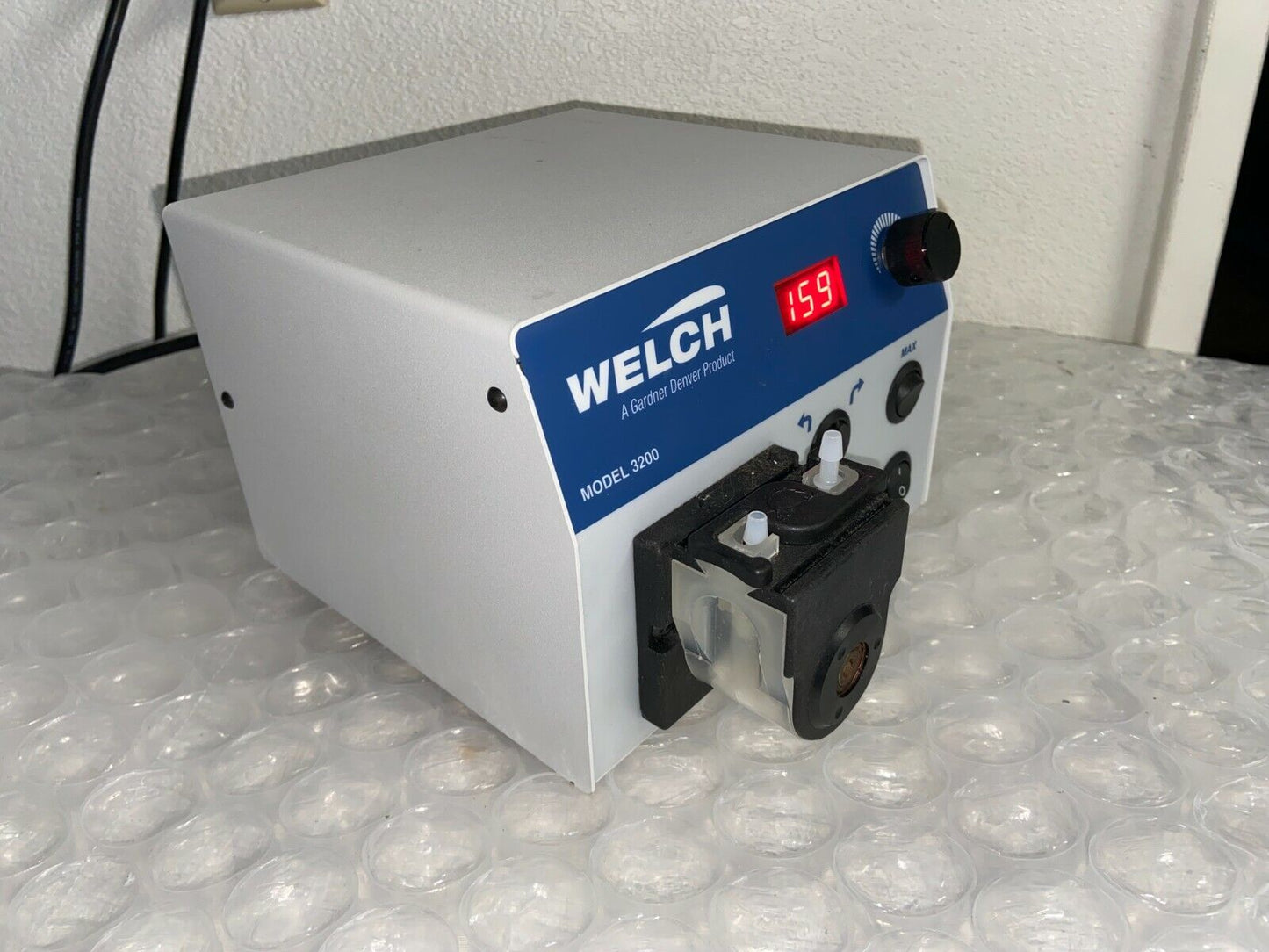 Welch 3200 Digital Variable-Speed Bi-Directional Peristaltic Pump 3200B-01