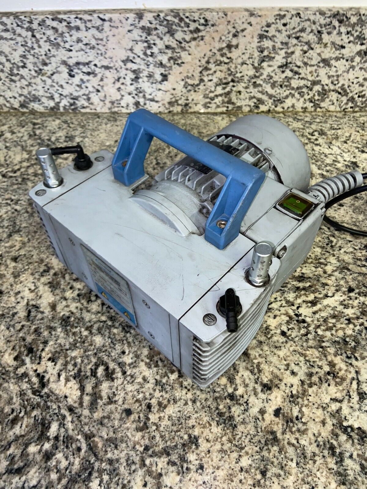 Vacuubrand ME 4S - Diaphragm Vacuum Pump 80 mbar