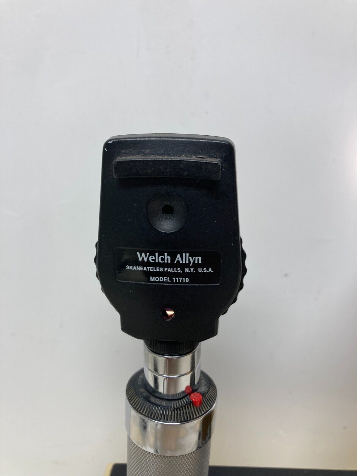 Welch Allyn 71110 Otoscope Ophthalmoscope Charger with 71670 Handles and Heads