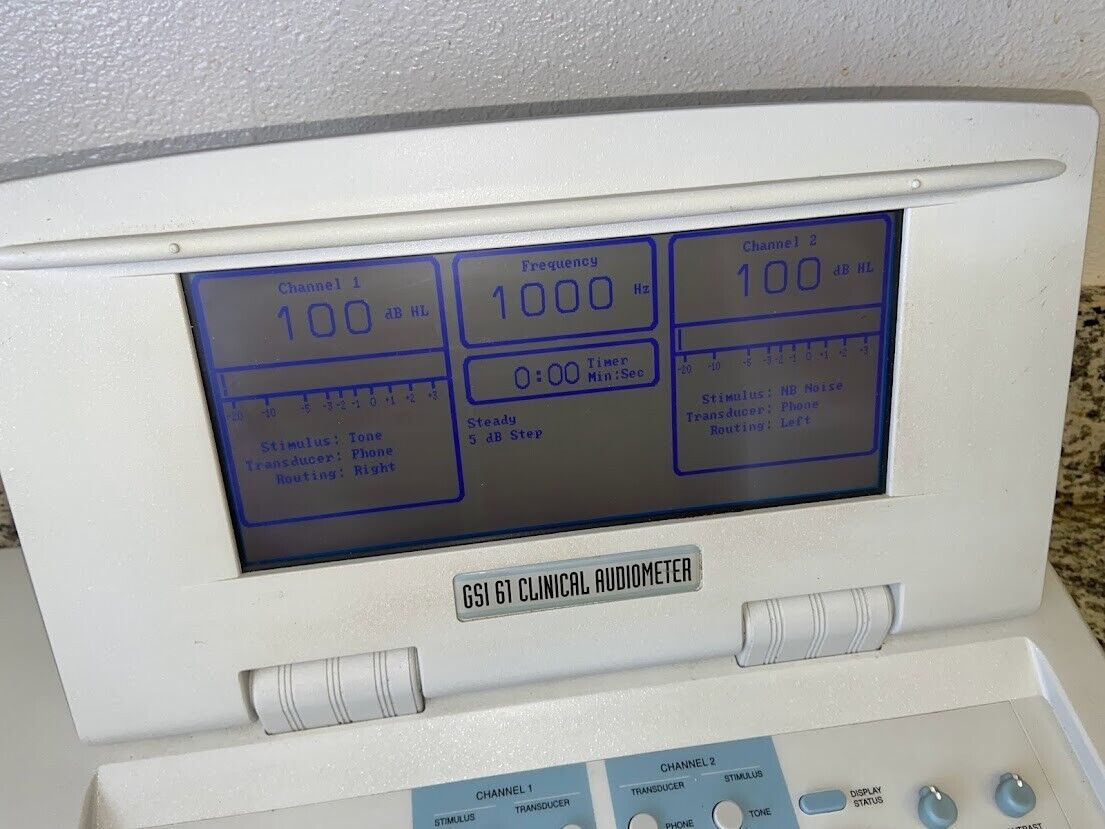 GSI 61 Diagnostic Clinical Audiometer 2 Channel REF 1761-97XX with Headphones