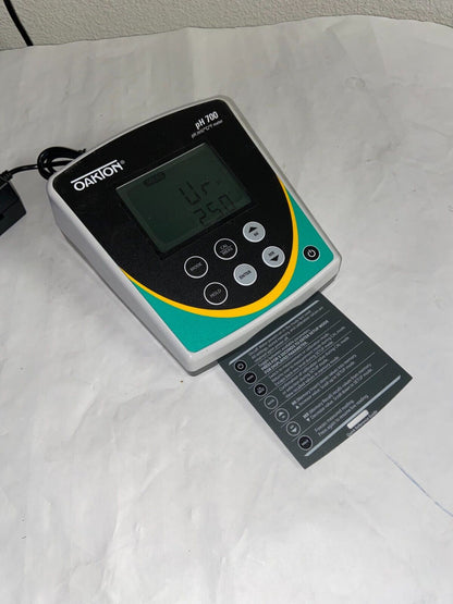 Oakton PH 700 Benchtop pH Meter -2 to 16 with Power Supply