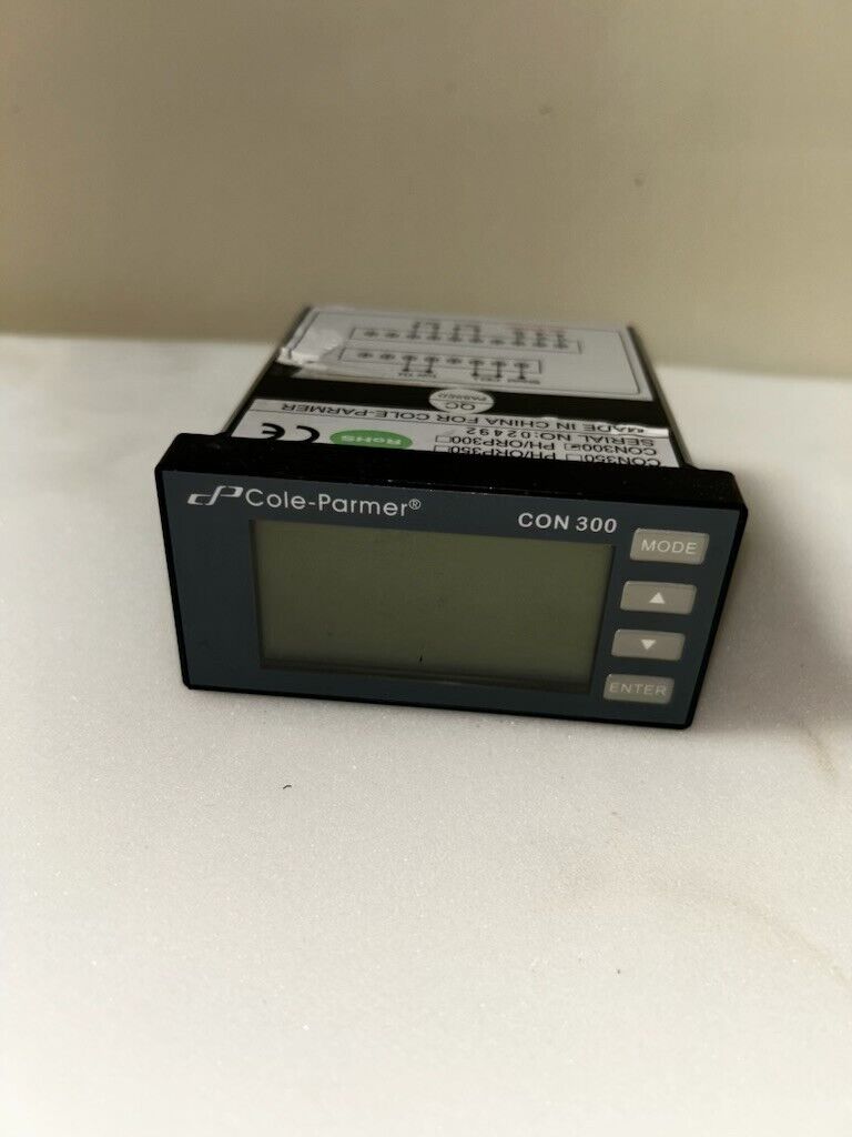 Cole-Parmer CON 300 Conductivity/Resistivity/Temperature 1/8-DIN Controller