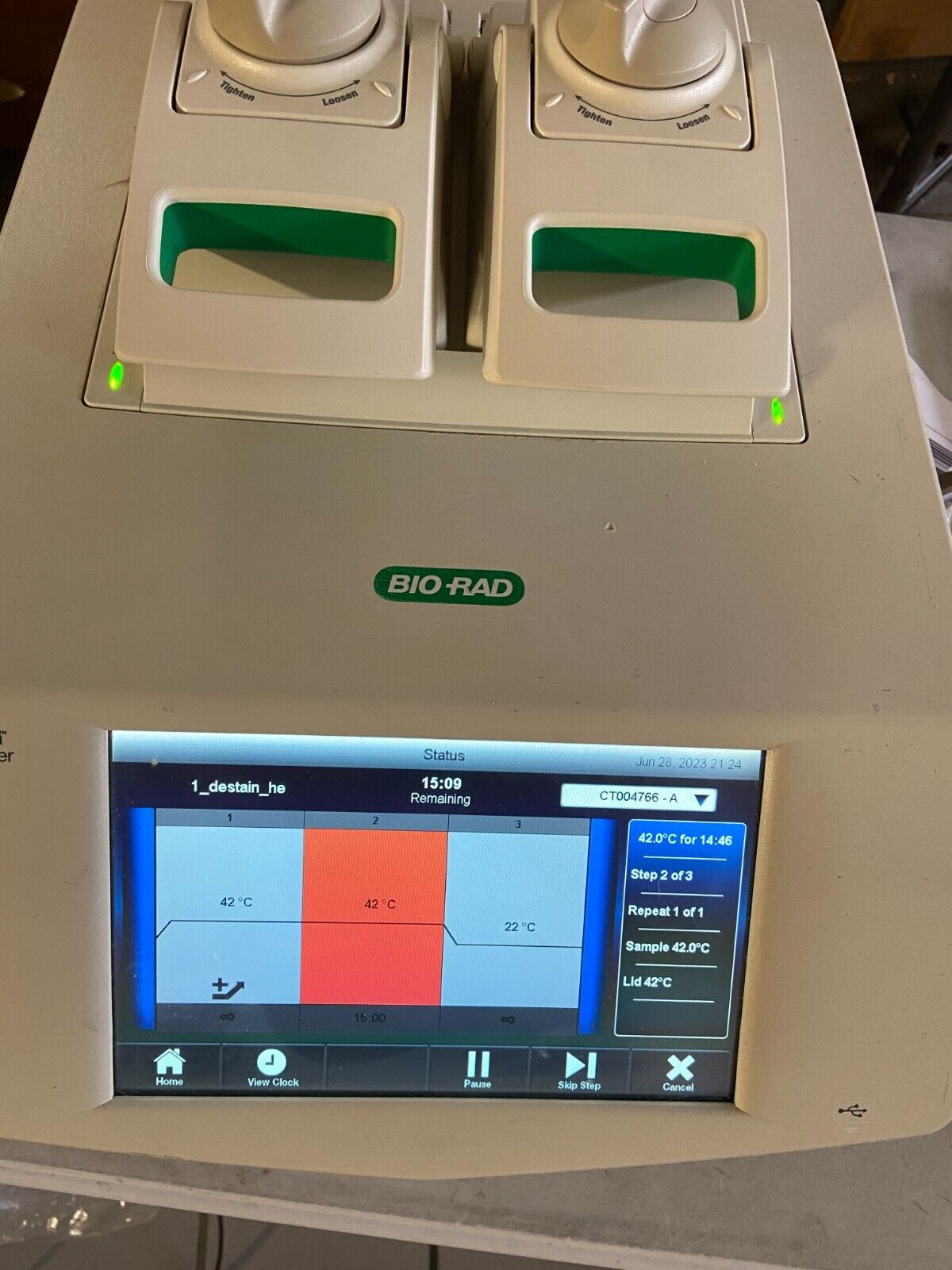 Bio-Rad C1000 Digital Touch Screen PCR Thermal Cycler 2 x 48 Well Fast Block