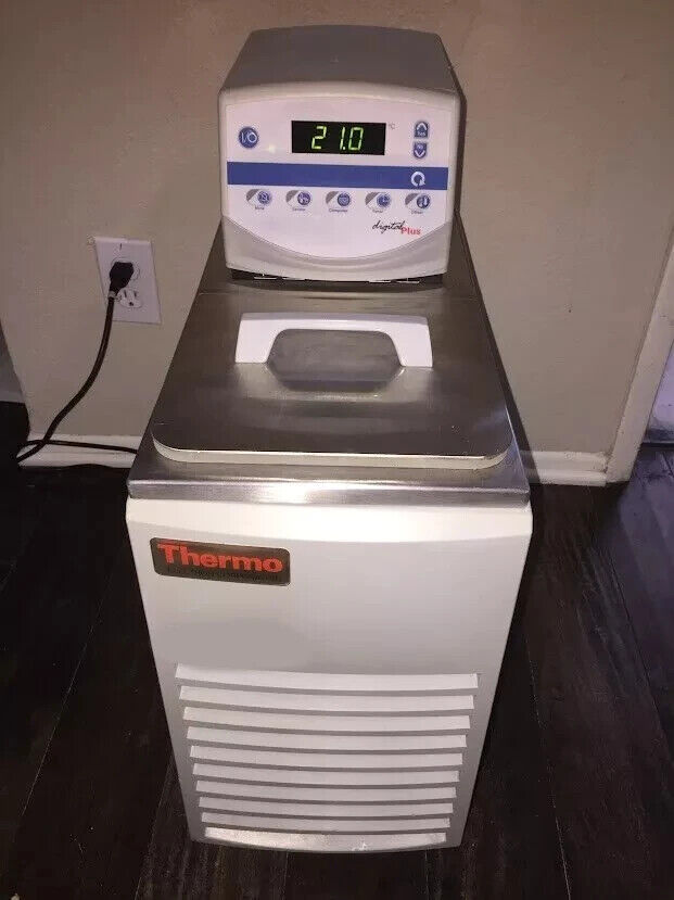 Thermo RTE 740 Heated / Refrigerated Bath Circulator w/ Digital Plus Controller