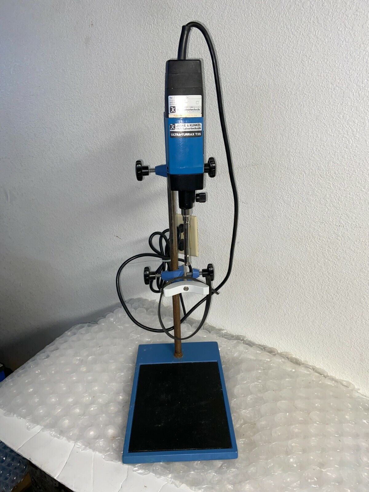 IKA T25 Homogenizer / Mixer with Stand and S25N-10G Dispersing Element