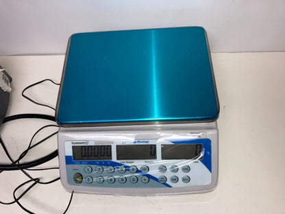 Cole-Parmer Symmetry CS Series Counting Scale, 3kg x 0.1g Readability 10000-61