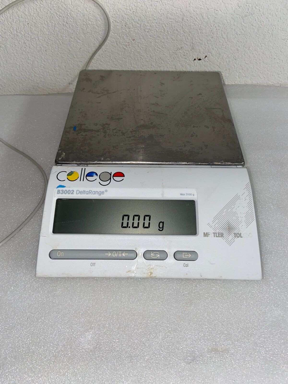 Mettler Toledo B3002DR College DeltaRange Scale 3100g Max with Power Supply