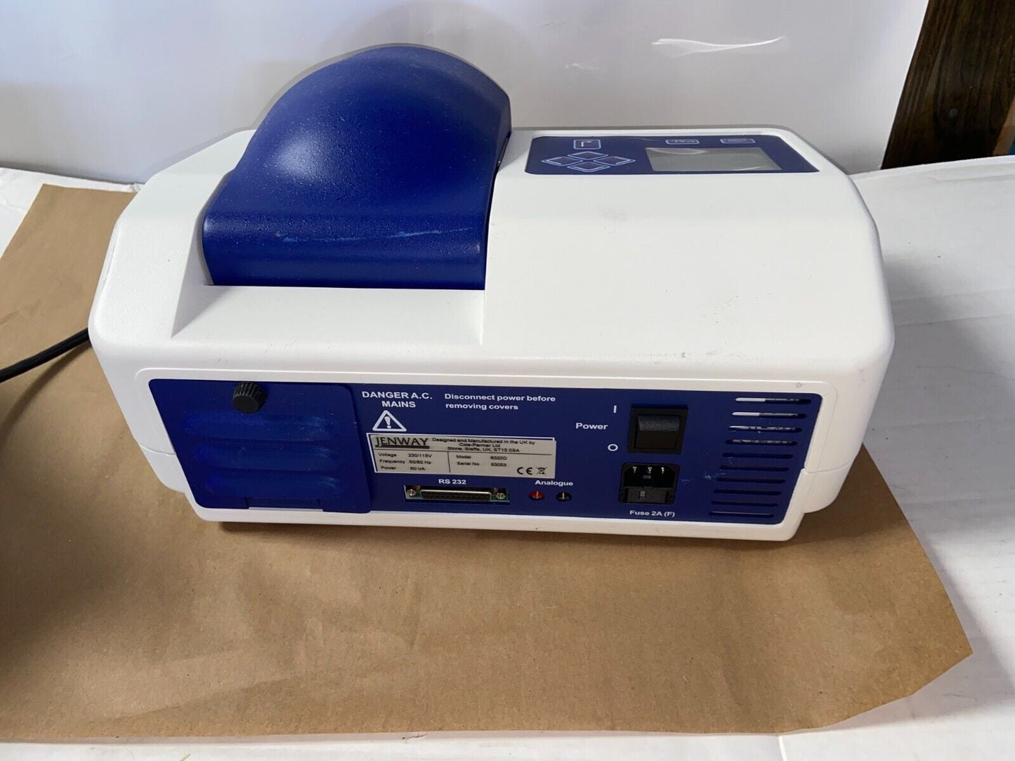 Cole-Parmer Jenway 6320D Visible Spectrophotometer 230VAC