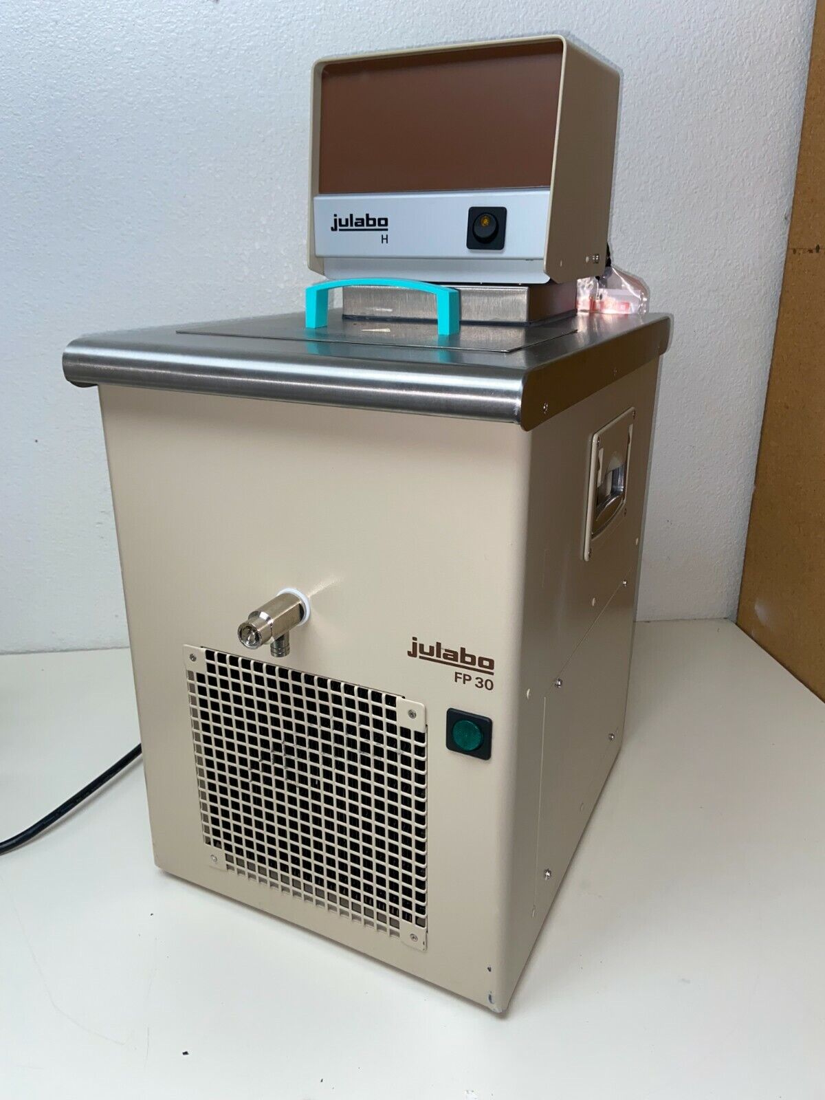 NEW Julabo FP30-H Heating Refrigerating Recirculating Water Bath - NO CONTROLLER