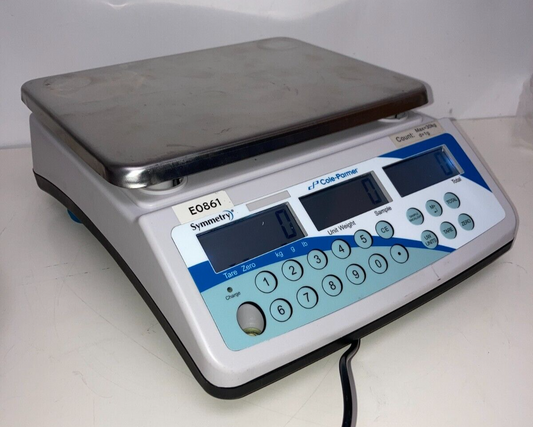 Cole-Parmer Symmetry CS Series Counting Scale, 30kg x 1g Readability - 10000-68