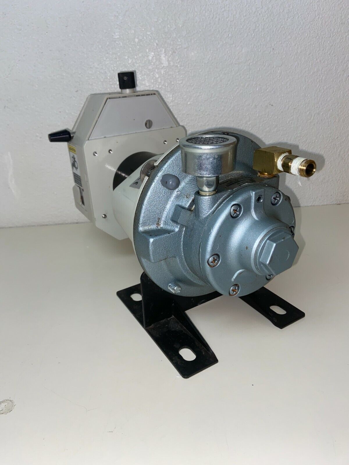 MasterFlex I/P Variable-Speed Air-Powered Drive Model 7589-30 with 77601-00 Head