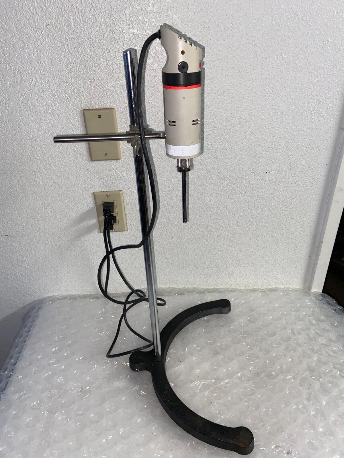 Fisher PowerGen 125 Homogenizer Mixer with Stand and Dispersing Element / Tool