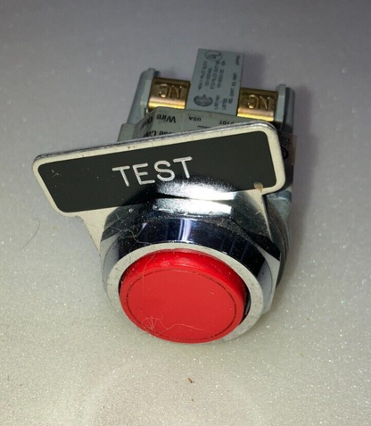 NEW OPEN BOX IDEC Corporation ABD311N-R Pushbutton, TWTD Series, 30mm, Mushroom