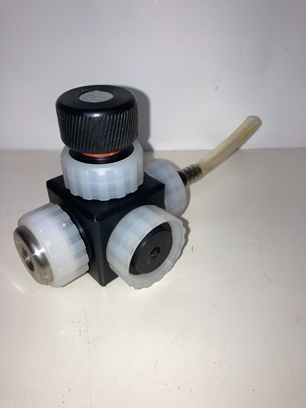 VacuuBrand Valve for Chemistry Vacuum Pumping Unit