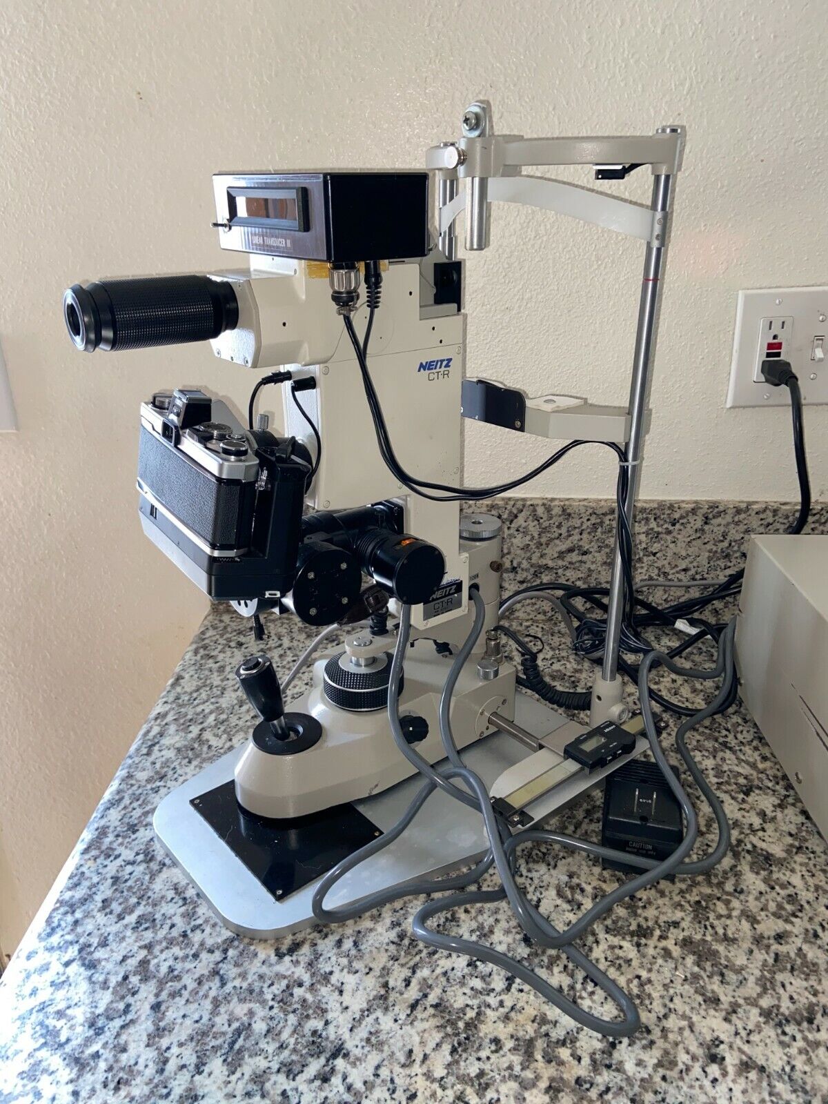 NEITZ CT-R Retroillumination Retinal Camera/ Slit Lamp  with Power Supply