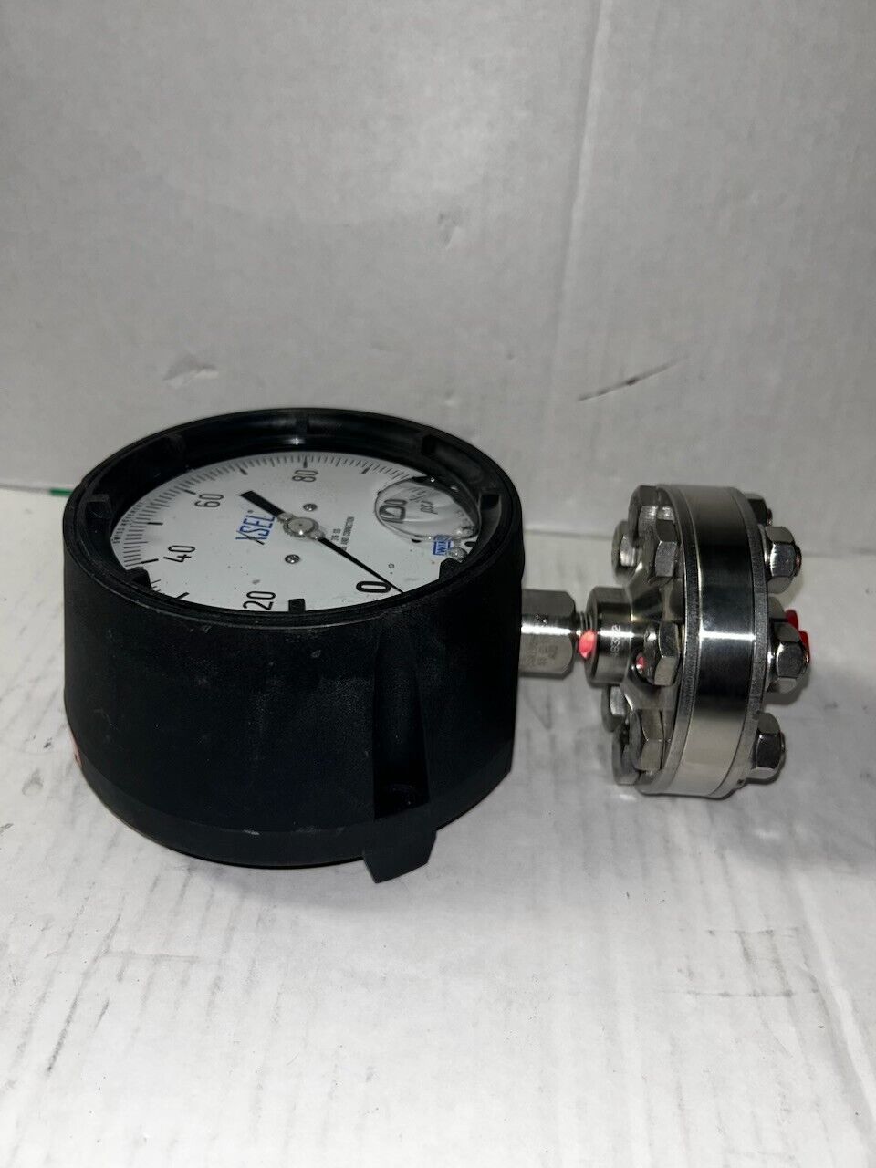 WIKA XSEL 316SS 0-100PSI PRESSURE GAUGE