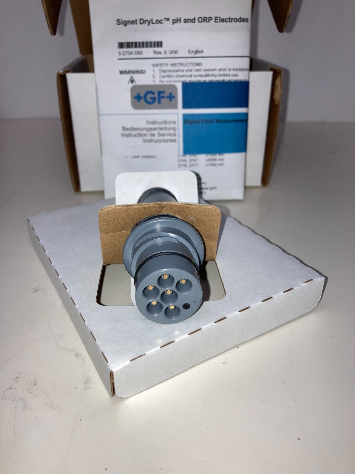 NEW IN BOX +GF+ SIGNET 3-2756 / 159 000 750  DRYLOC PH ELECTRODE BULB STYLE