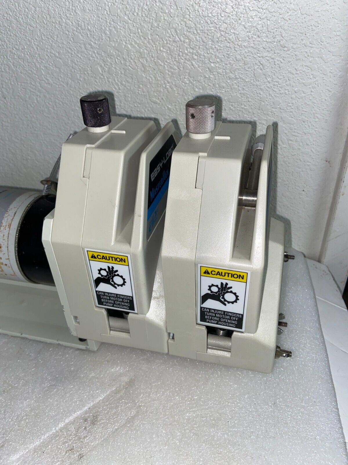 Cole Parmer MasterFlex I/P 7591-70 Pump Controller / 7591-50 Pump Drive 77601-10