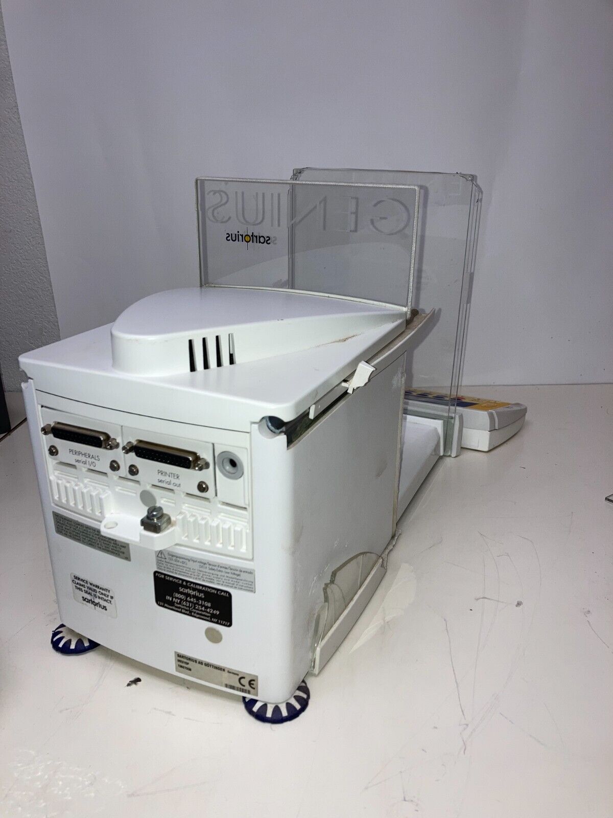 Sartorius Genius Analytical Balances - BROKEN GLASS, NO POWER SUPPLY