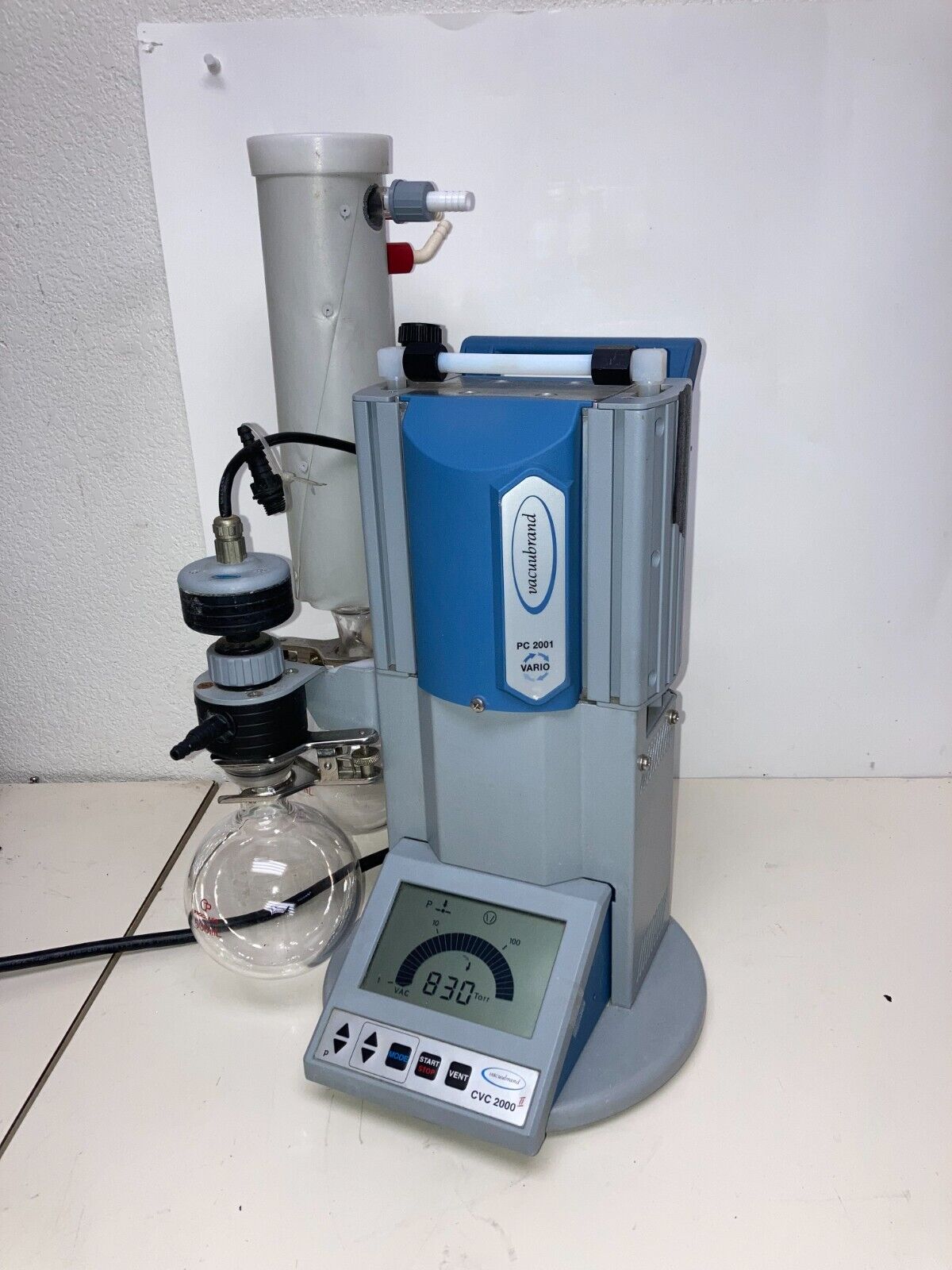 VacuuBrand PC 2001 Vario Chemistry Vacuum Pumping Unit - New Flasks and Clamps