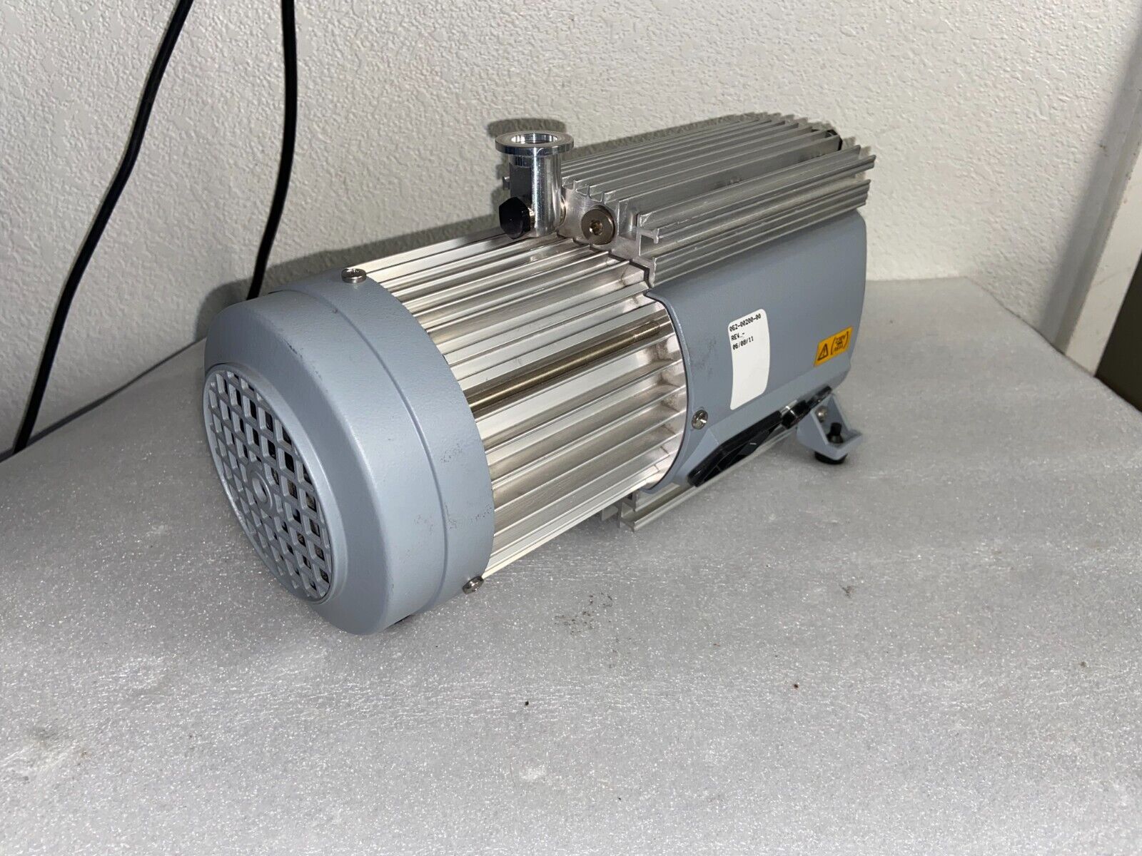 Vacuubrand MV 0.5M Diaphragm Vacuum Pump - 0.8 mbar 120/240V