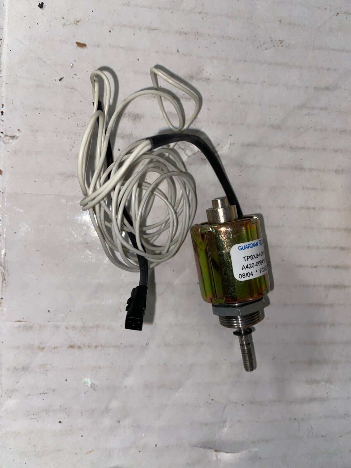 NEW Guardian TP8X9-I-24VDC Cylindrical Push Solenoid A420-068412-00X