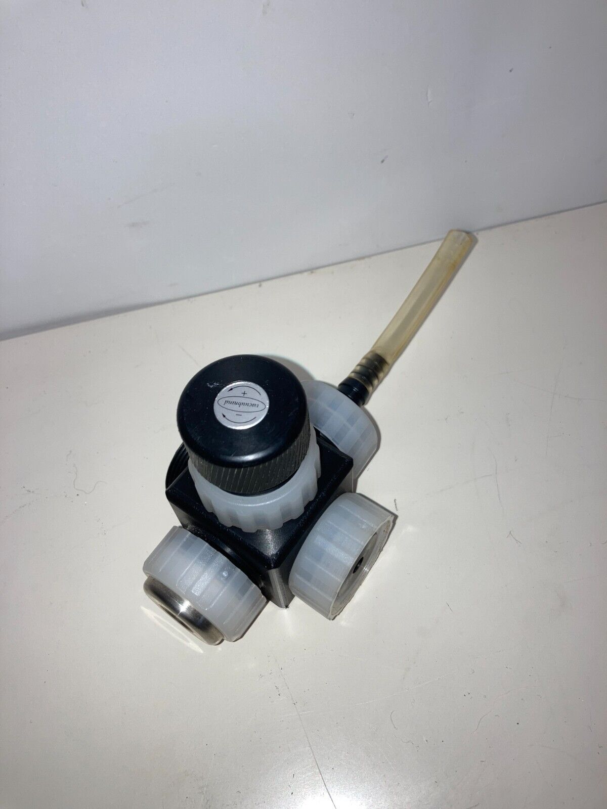 VacuuBrand Valve for Chemistry Vacuum Pumping Unit