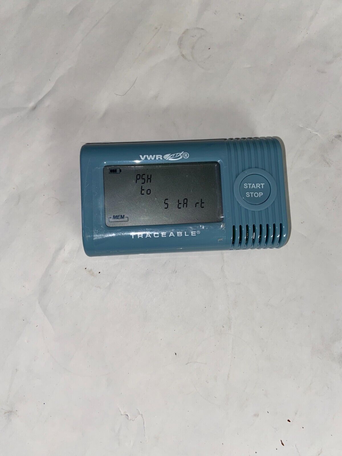 NEW VWR TraceabeGO Bluetooth Datalogging Temperature and Humidity Meter 76214-37