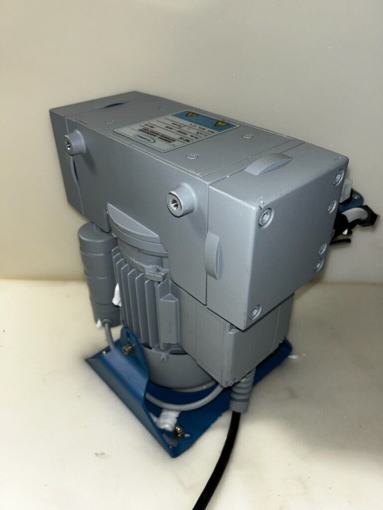 Vacuubrand MZ 2C Chemistry Diaphragm Vacuum Pump System