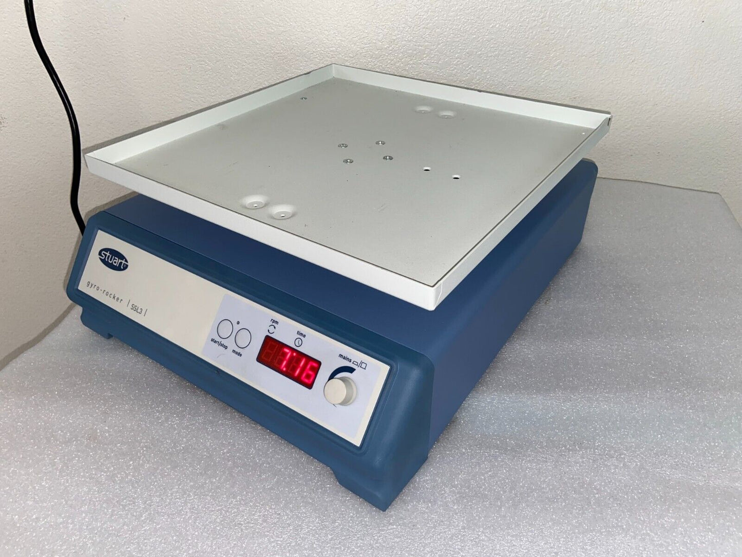 Stuart Digital Gyratory Lab Rocker SSL3, 10 KG Max, 360 mm × 420 mm  