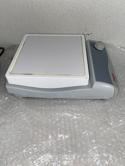 Fisher Scientific ISOTEMP 7" x 7" Hotpate Ceramic Top  540 Celcius