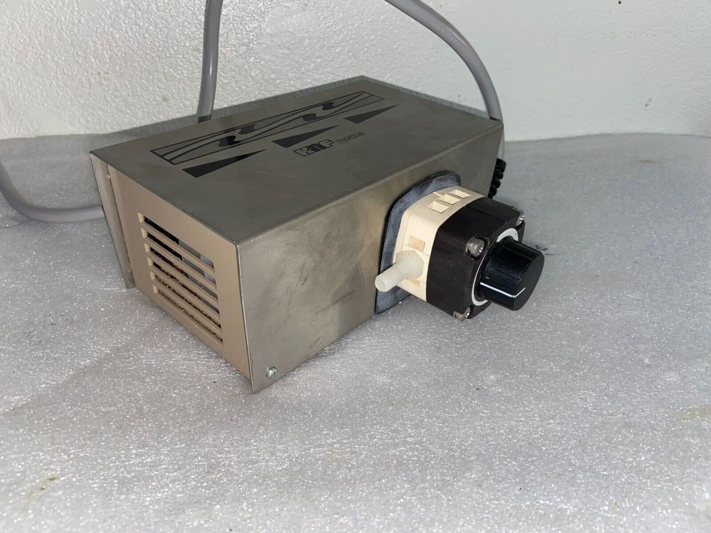 KNF Flodos ND1.100TT18 Vacuum Pump 115 VAC 