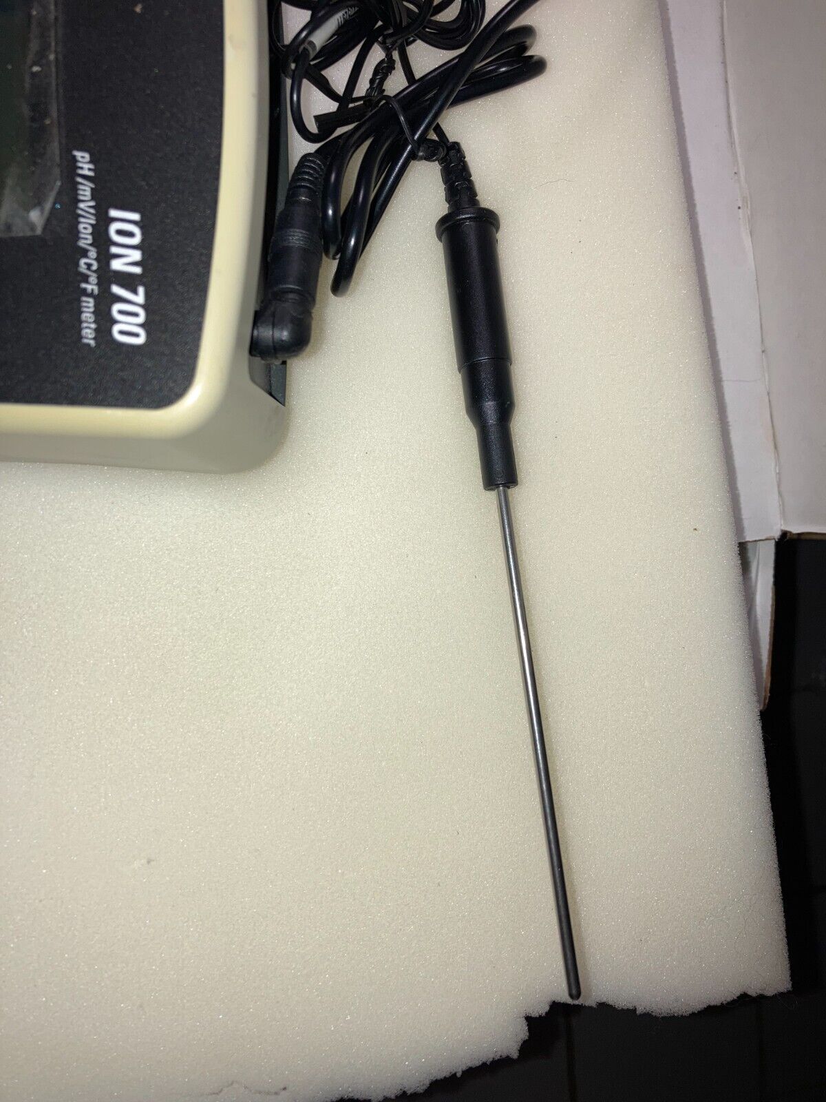 Oakton Ion 700 pH/mV/Ion/C/F All in one Meter Only - Temperature Probe Included