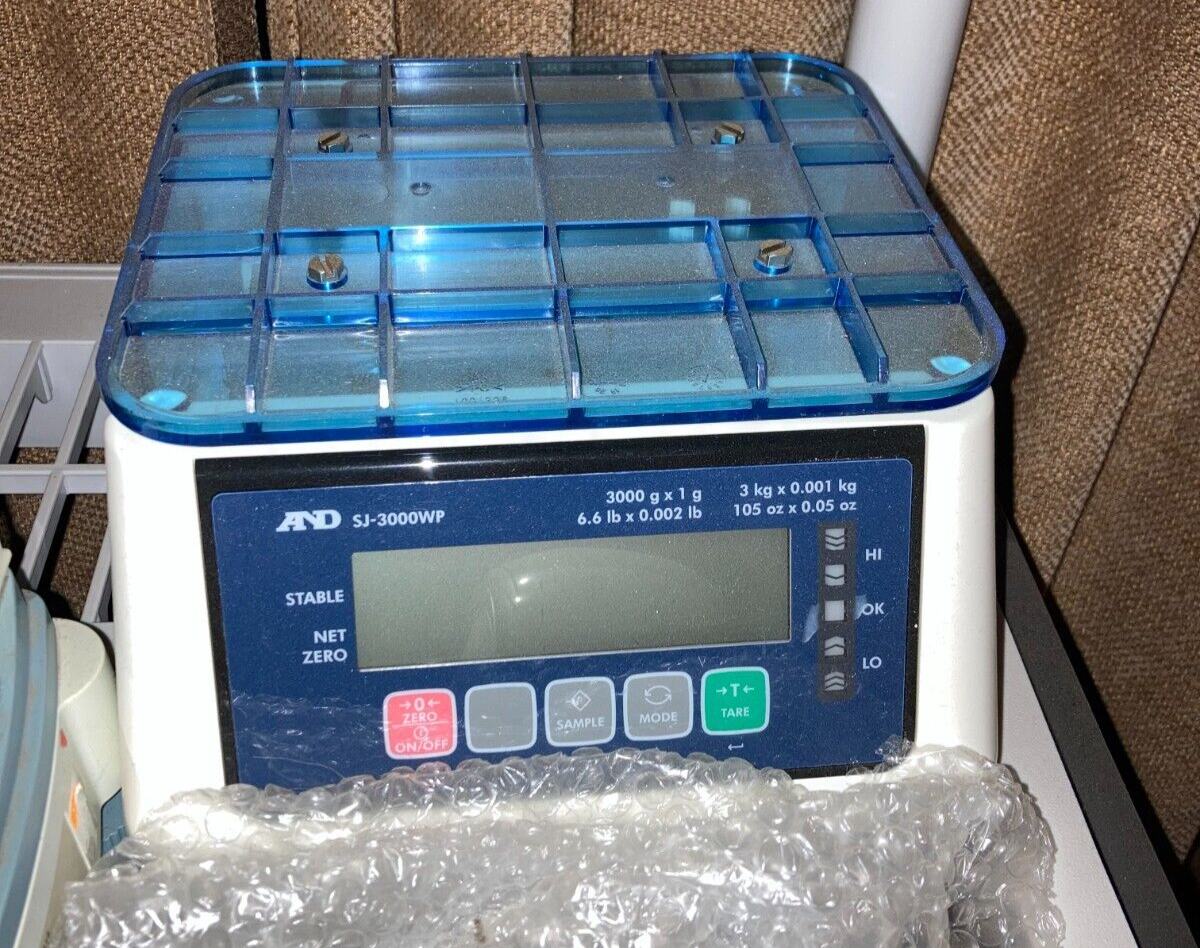 A&D SJ-3000WP 3kg, 0.0001kg, Legal for Trade Washdown Bench Scale (NEEDS PAN)