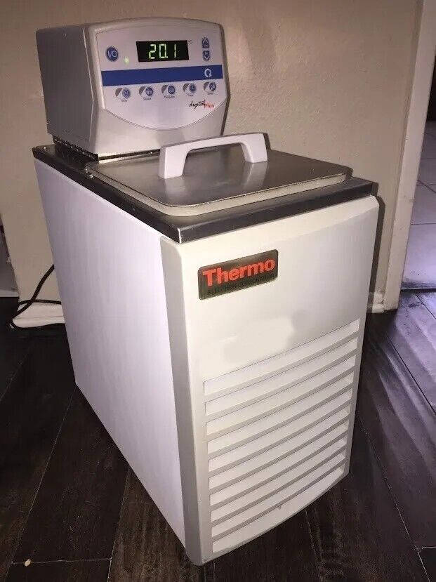 Thermo RTE 740 Heated / Refrigerated Bath Circulator w/ Digital Plus Controller