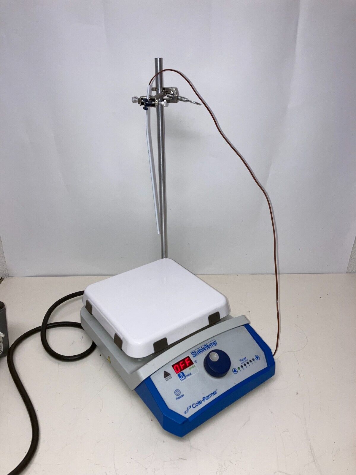 Cole-Parmer StableTemp Digital Ceramic Hot Plate, 7" x 7" w/ Probe & Support Rod