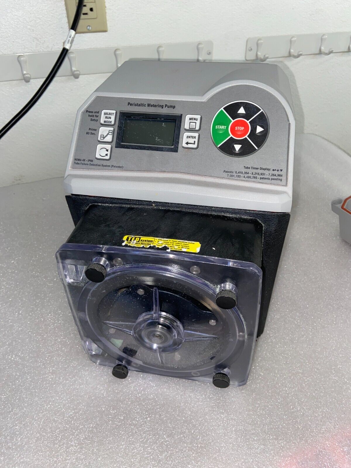 Masterflex High-Pressure Peristaltic Pump, Mid-Flow Range, 25.3 GPH; 220 VAC