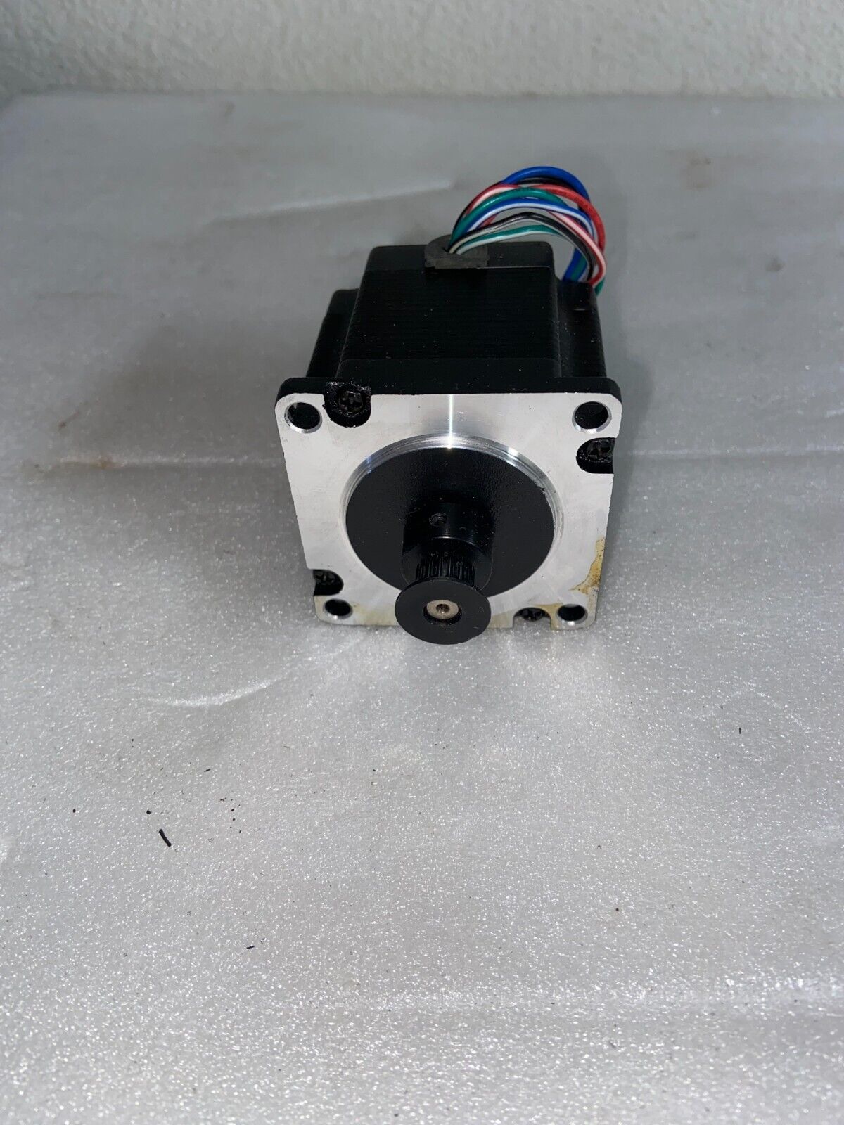 Lin Engineering 5718M-05E-05 Hybrid 2.00A Stepper Motor